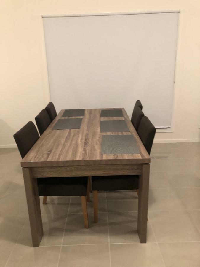 Apple House Tarneit North Appartement Buitenkant foto